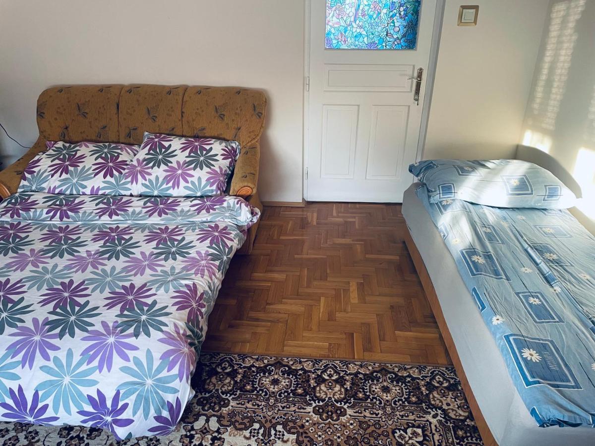 Toerpi Apartman Halmaj Exterior photo